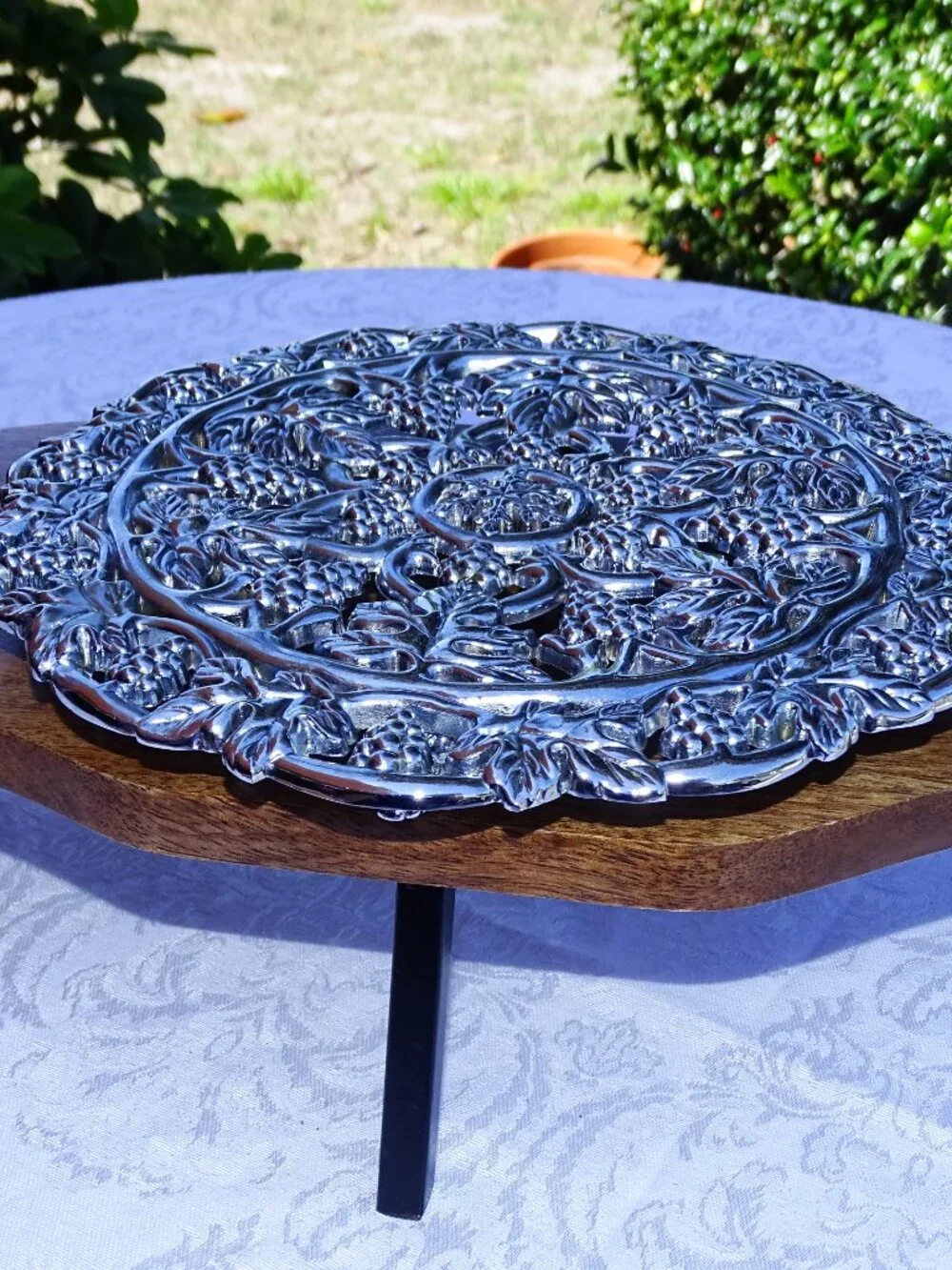 Large Round Silver Metal Trivet 9